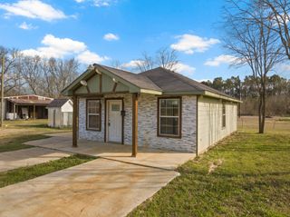 338 N County Road 3010, Mt Pleasant, TX 75455