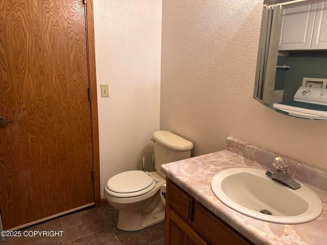 1601 Toyon Way, Kenai, AK 99611