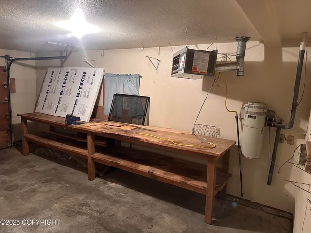 1601 Toyon Way, Kenai, AK 99611
