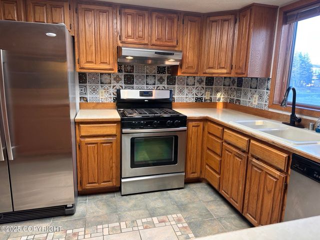 1601 Toyon Way, Kenai, AK 99611