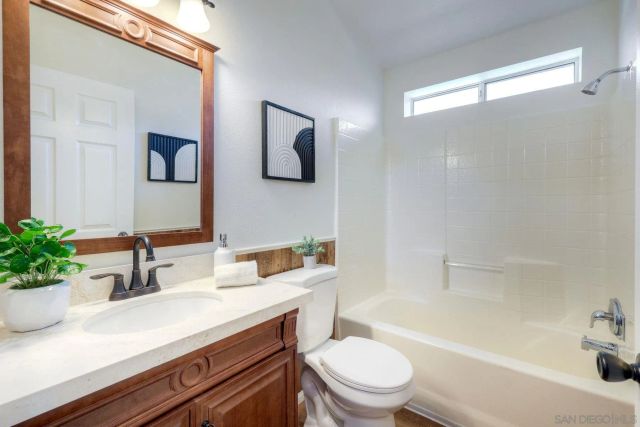 15935 Spring Oaks Rd SPC 34, El Cajon, CA 92021