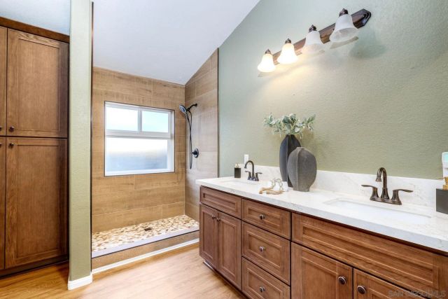 15935 Spring Oaks Rd SPC 34, El Cajon, CA 92021