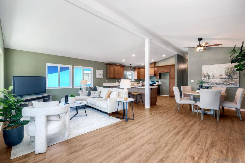 15935 Spring Oaks Rd SPC 34, El Cajon, CA 92021