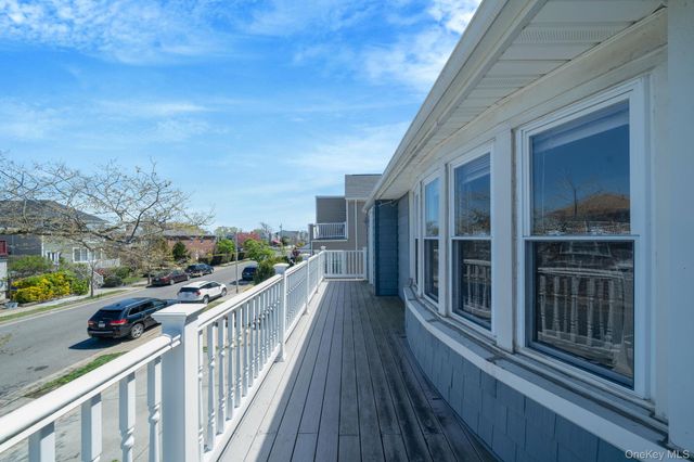 558 E Walnut Street, Long Beach, NY 11561