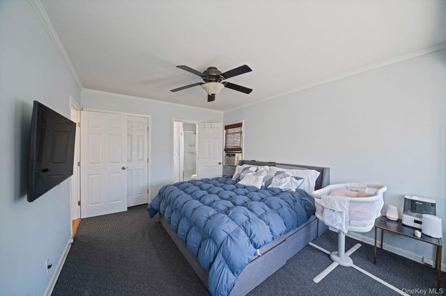558 E Walnut Street, Long Beach, NY 11561