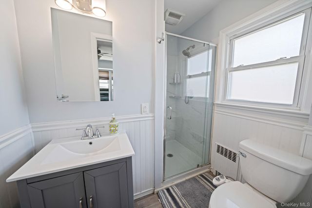 558 E Walnut Street, Long Beach, NY 11561