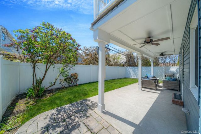 558 E Walnut Street, Long Beach, NY 11561