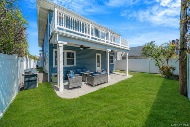 558 E Walnut Street, Long Beach, NY 11561
