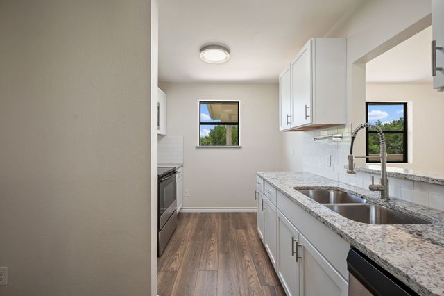 17235 Lake Ray Hubbard Drive, Forney, TX 75126