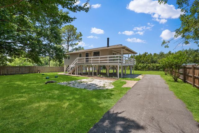 17235 Lake Ray Hubbard Drive, Forney, TX 75126