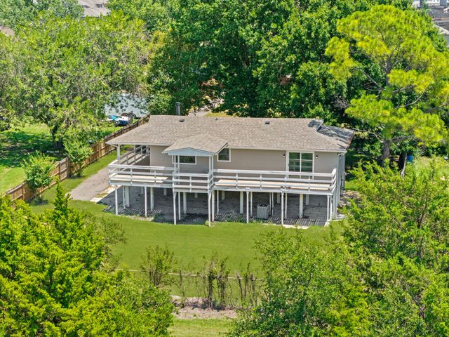 17235 Lake Ray Hubbard Drive, Forney, TX 75126