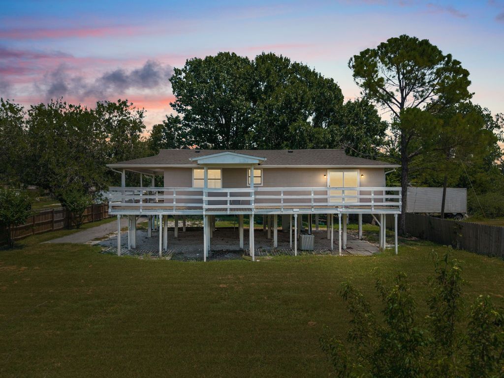 17235 Lake Ray Hubbard Drive, Forney, TX 75126