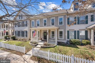 20367 BOWFONDS ST, Ashburn, VA 20147