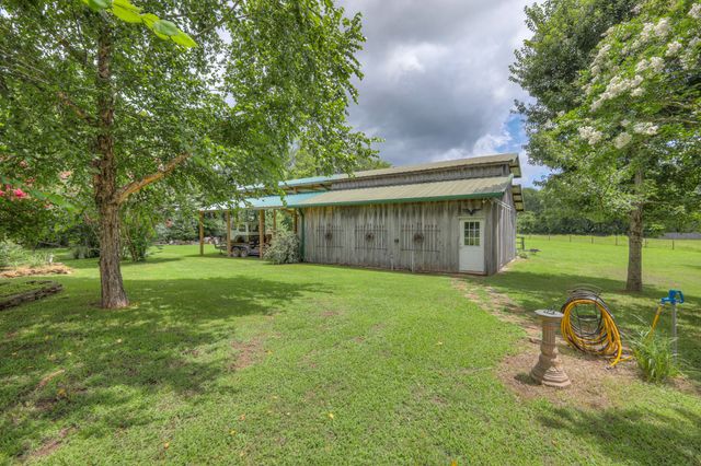 1110 Sequoya Trl, Columbia, TN 38401