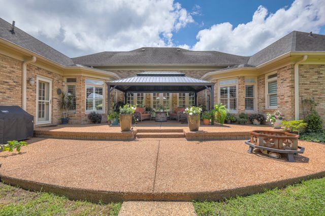 1110 Sequoya Trl, Columbia, TN 38401