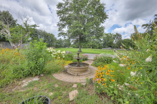 1110 Sequoya Trl, Columbia, TN 38401