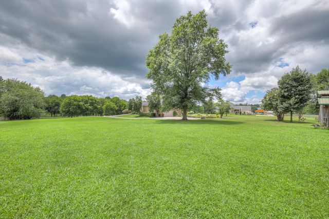 1110 Sequoya Trl, Columbia, TN 38401