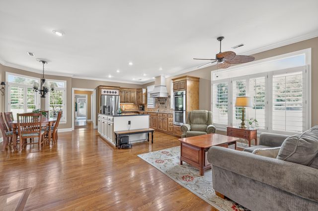 1110 Sequoya Trl, Columbia, TN 38401