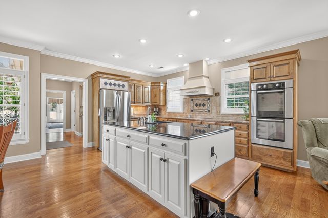 1110 Sequoya Trl, Columbia, TN 38401