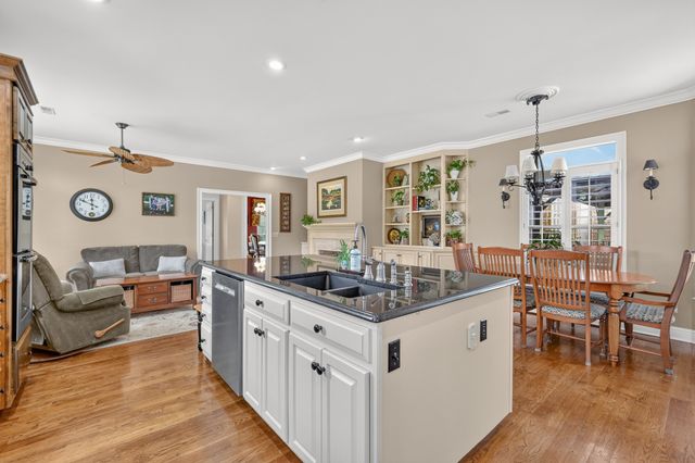 1110 Sequoya Trl, Columbia, TN 38401