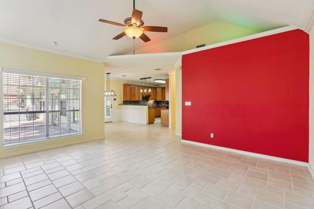 30 Wind River Drive, Conroe, TX 77384