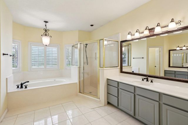 30 Wind River Drive, Conroe, TX 77384