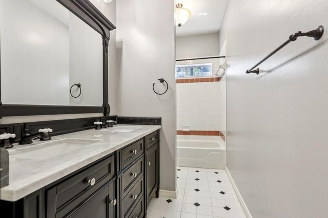 30 Wind River Drive, Conroe, TX 77384