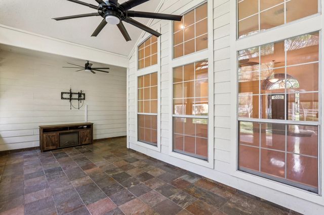 30 Wind River Drive, Conroe, TX 77384