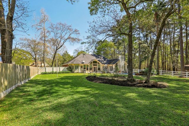 30 Wind River Drive, Conroe, TX 77384