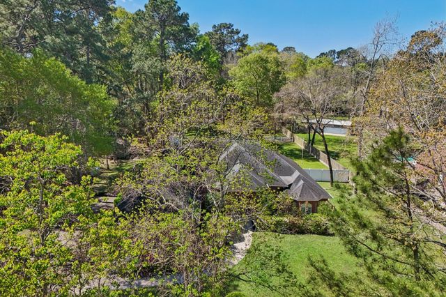 30 Wind River Drive, Conroe, TX 77384