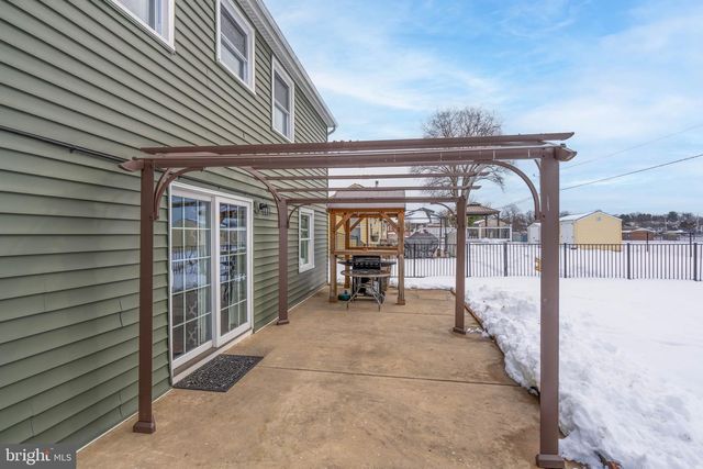 29 PLUMTREE LN, Willingboro, NJ 08046