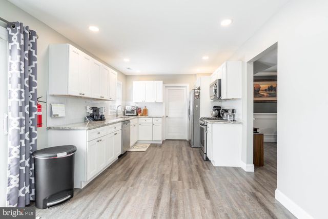 29 PLUMTREE LN, Willingboro, NJ 08046