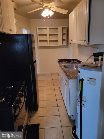 2809 GAINESVILLE ST SE, Washington, DC 20020