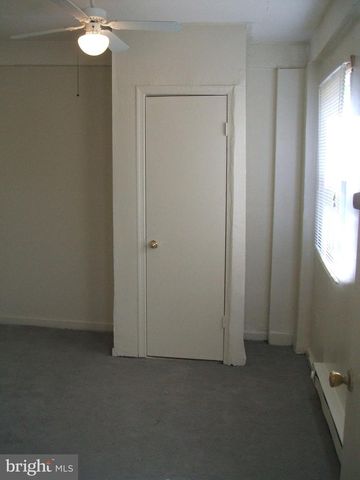 2809 GAINESVILLE ST SE, Washington, DC 20020