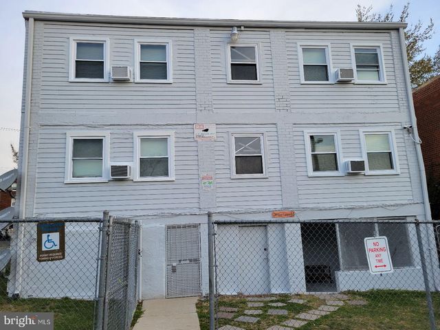 2809 GAINESVILLE ST SE, Washington, DC 20020