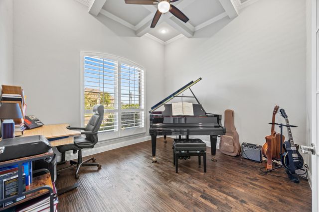 305 Toulouse Lane, Heath, TX 75032