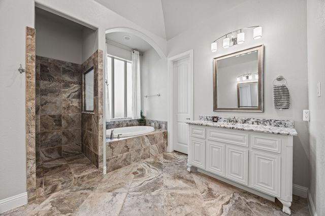 305 Toulouse Lane, Heath, TX 75032