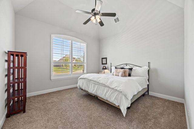 305 Toulouse Lane, Heath, TX 75032