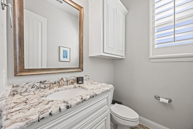 305 Toulouse Lane, Heath, TX 75032