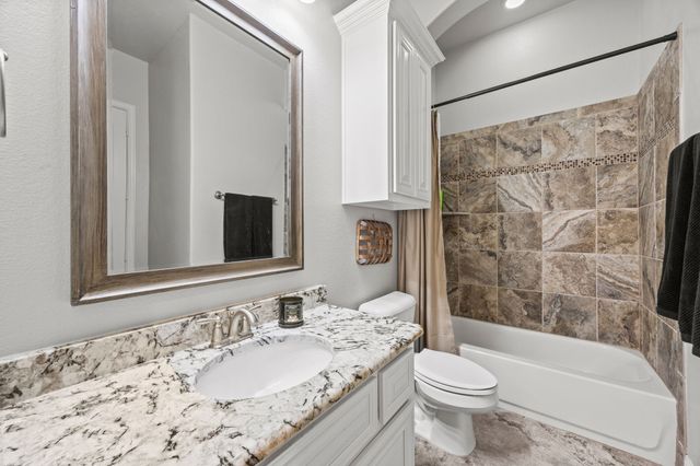 305 Toulouse Lane, Heath, TX 75032