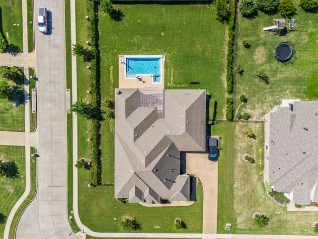 305 Toulouse Lane, Heath, TX 75032