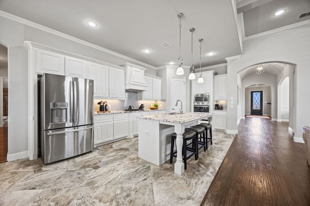 305 Toulouse Lane, Heath, TX 75032