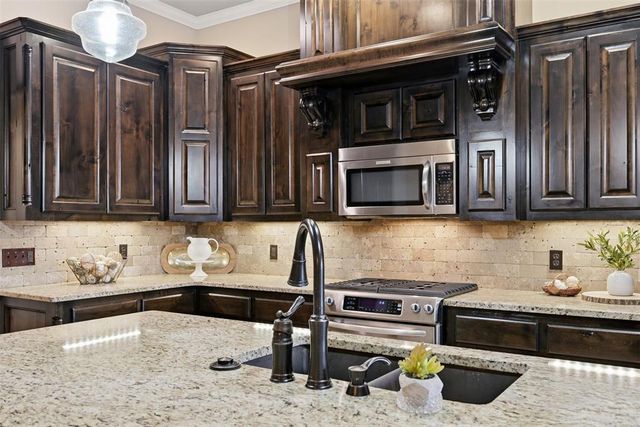 1832 Buckskin Court, Blanchard, OK 73010