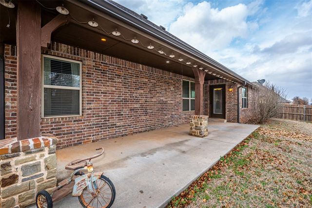 1832 Buckskin Court, Blanchard, OK 73010