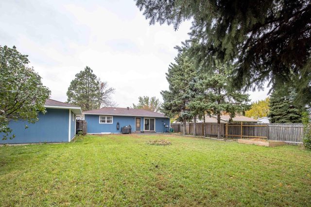 725 31st Street N, Fargo, ND 58102