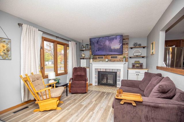 725 31st Street N, Fargo, ND 58102