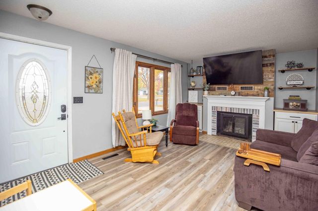 725 31st Street N, Fargo, ND 58102