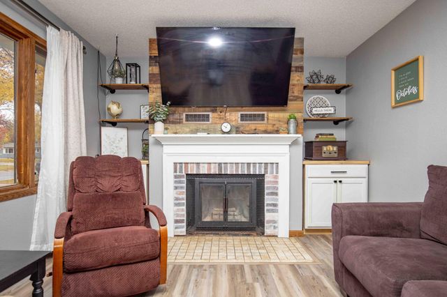 725 31st Street N, Fargo, ND 58102