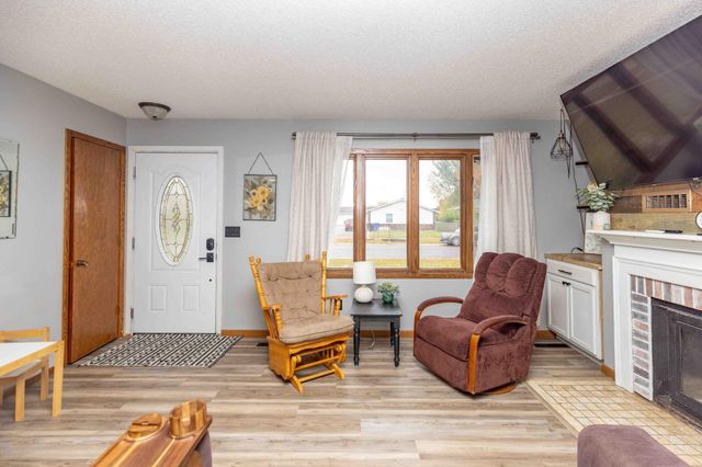 725 31st Street N, Fargo, ND 58102