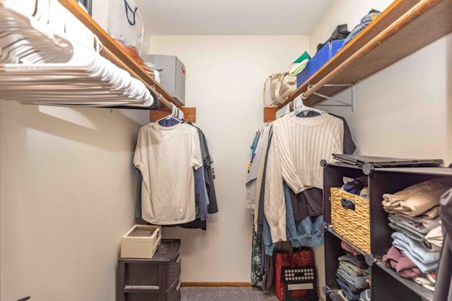 725 31st Street N, Fargo, ND 58102